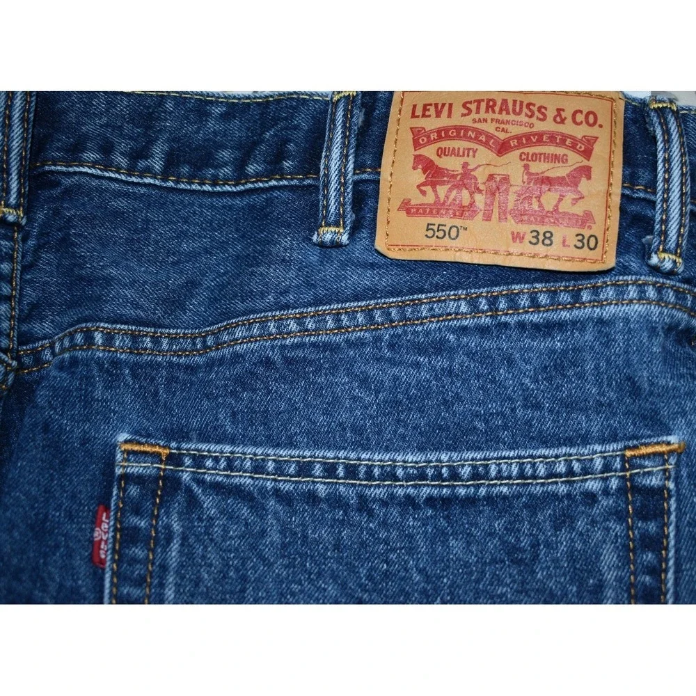 Levis 550 Mens 38x30 Relaxed Fit Blue Jeans 100% Cotton Medium Wash‎ 5-Pocket